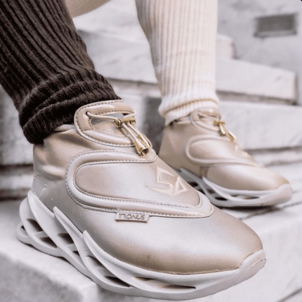 TRONUS WOMENS LUXE CUSHIONED HIGH TOPS SAND Tan Sneakers Shoes 10M 11.5w